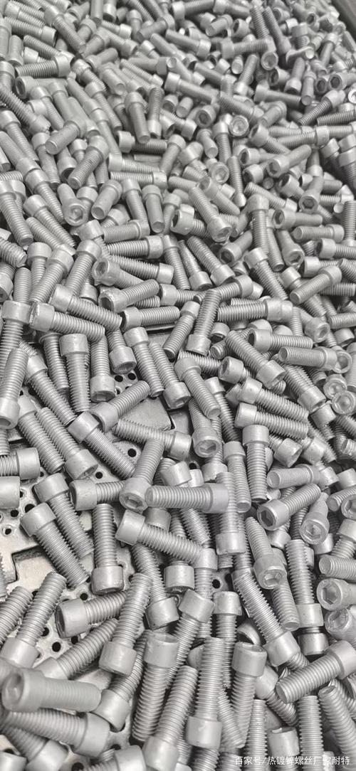 耐特熱鍍鋅緊固件產品展示